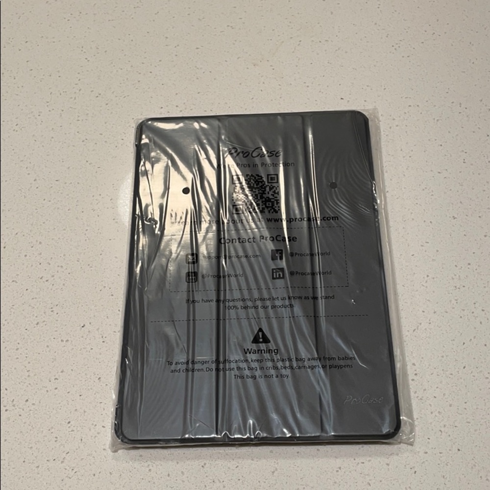 iPad 10.2 Case. Slim Smart Cover